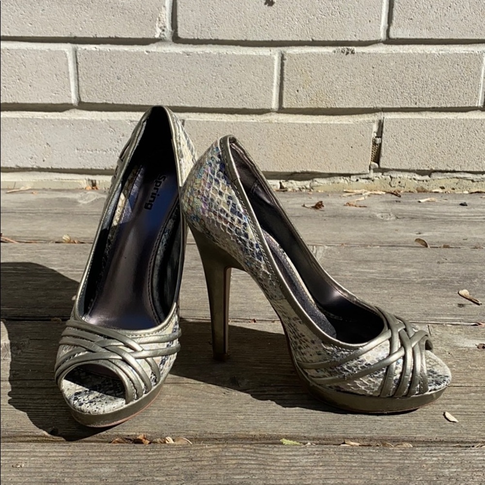Women’s Call It Spring peep toe heels